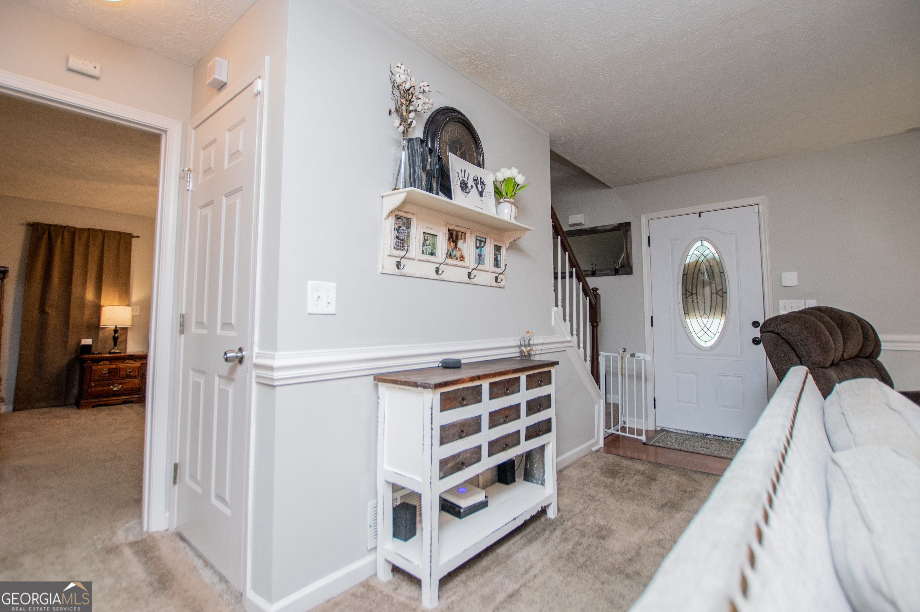 Listing images