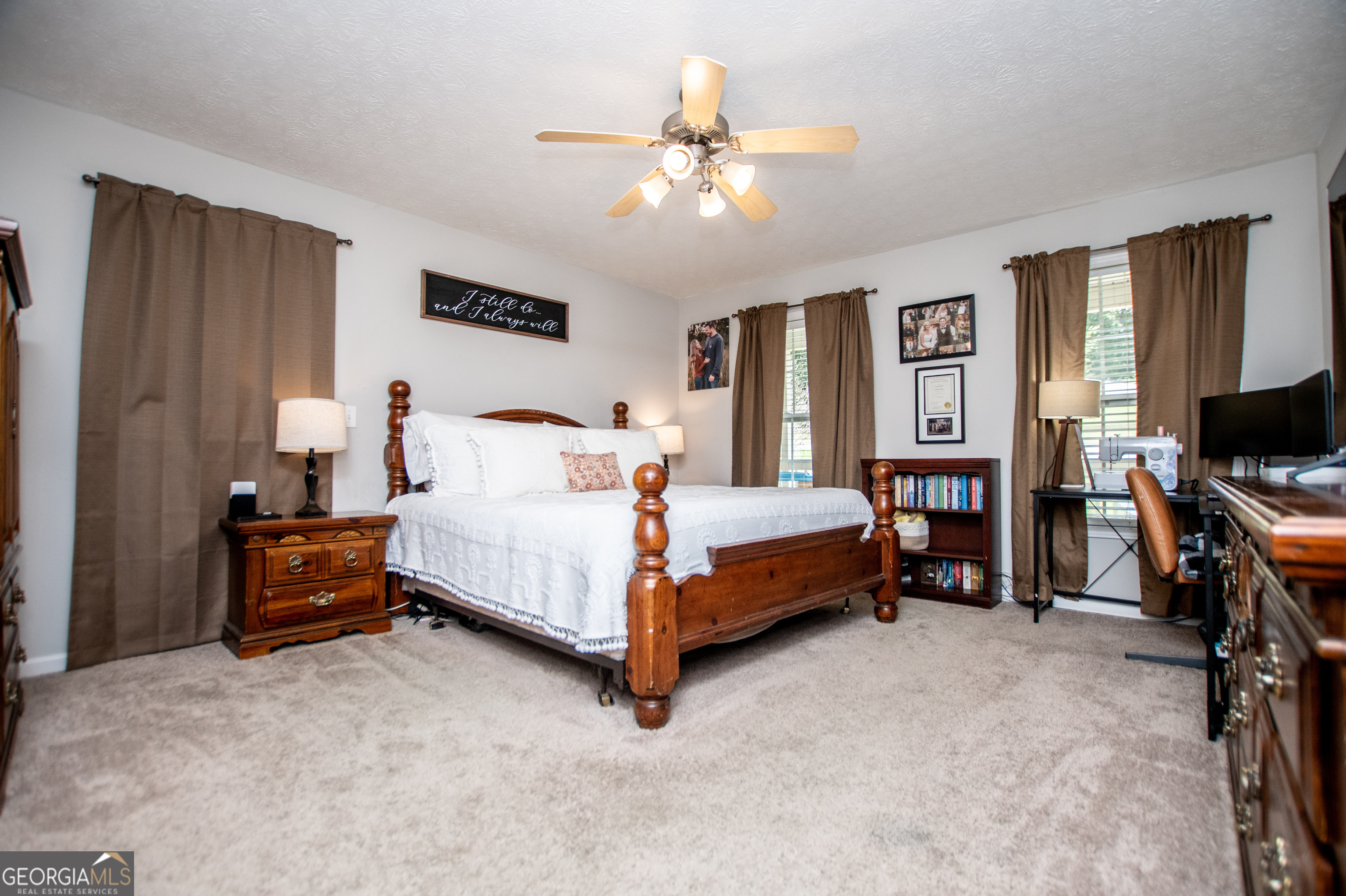Listing images