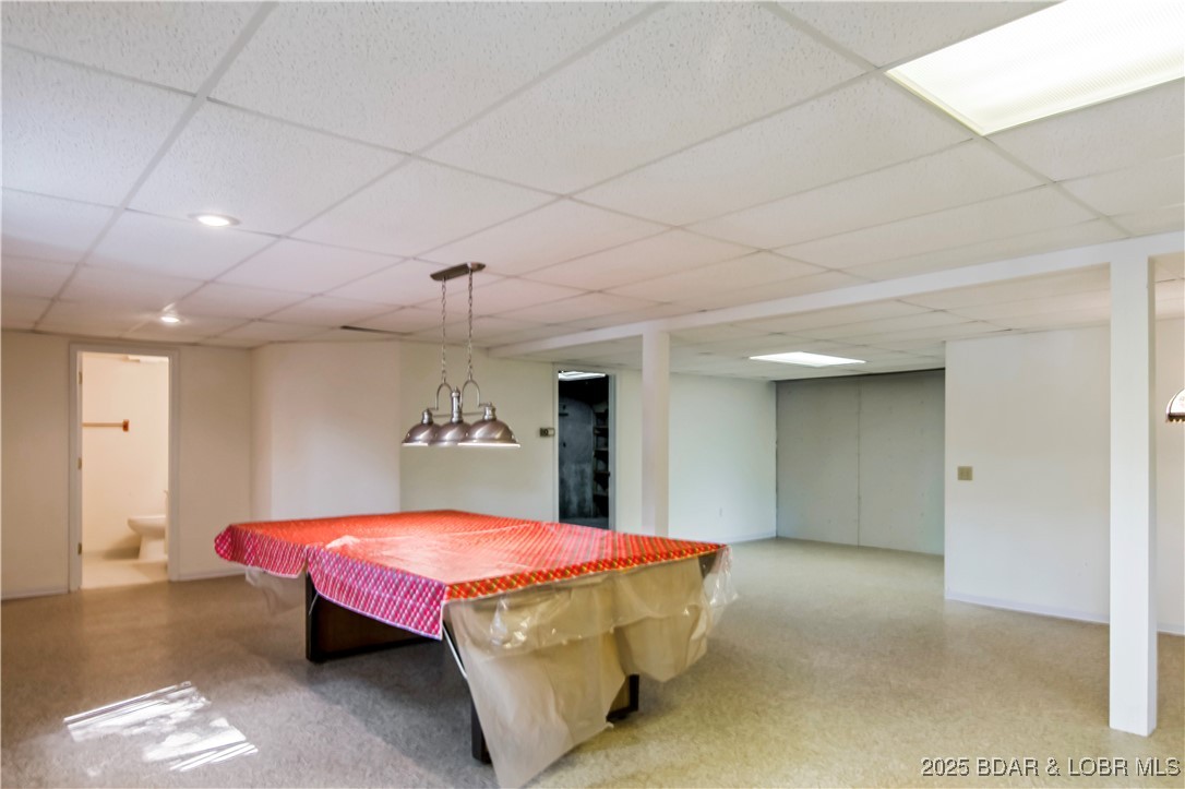 Listing images