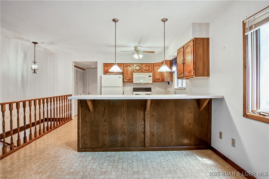 Listing images
