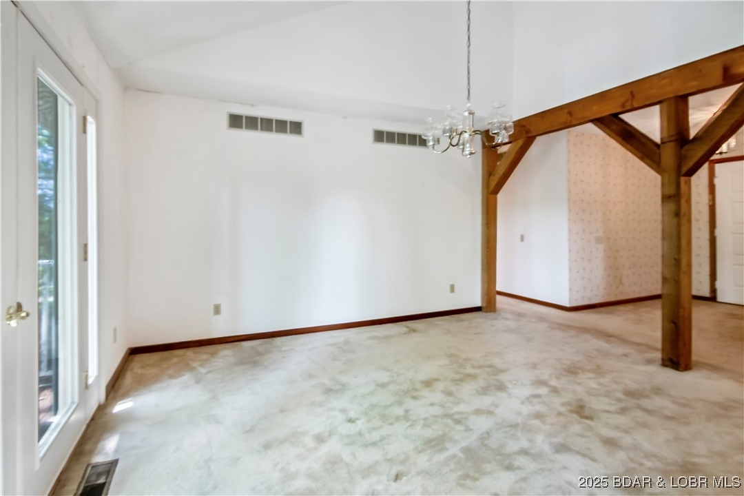 Listing images