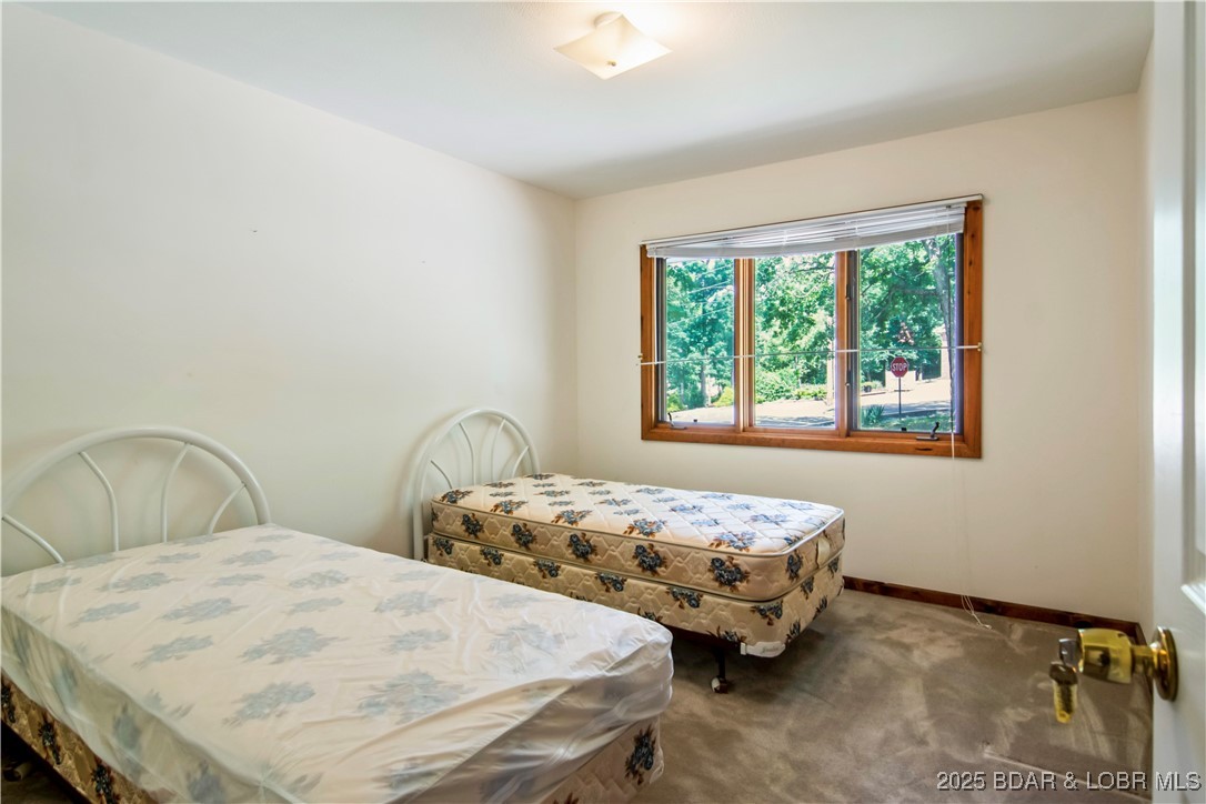 Listing images