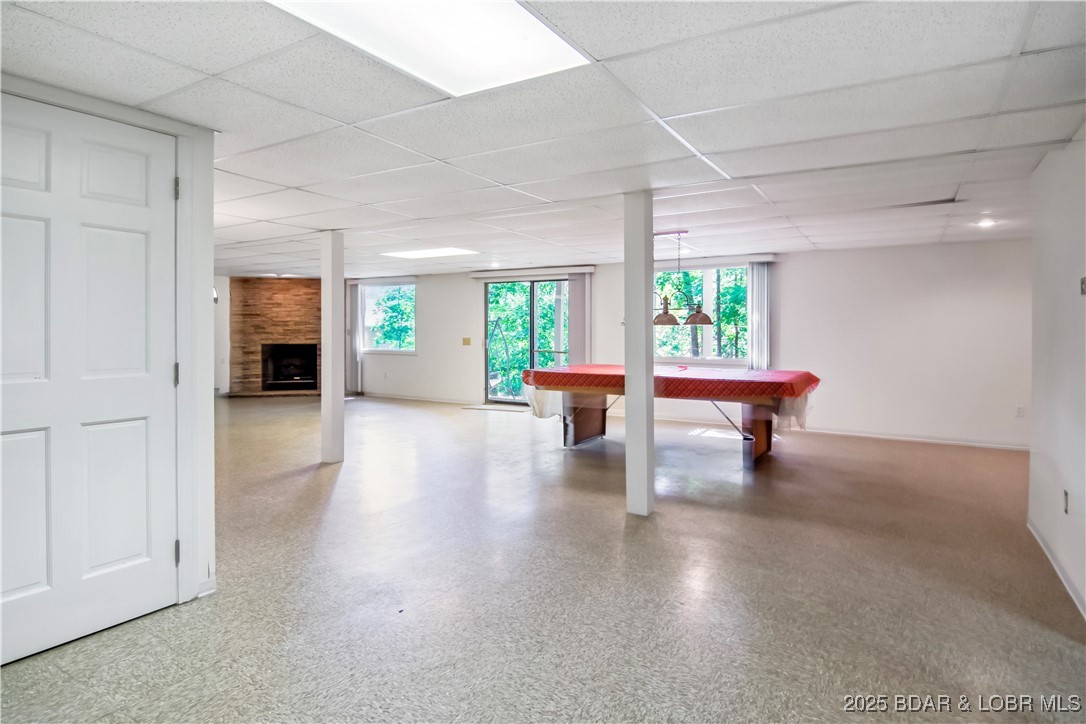 Listing images