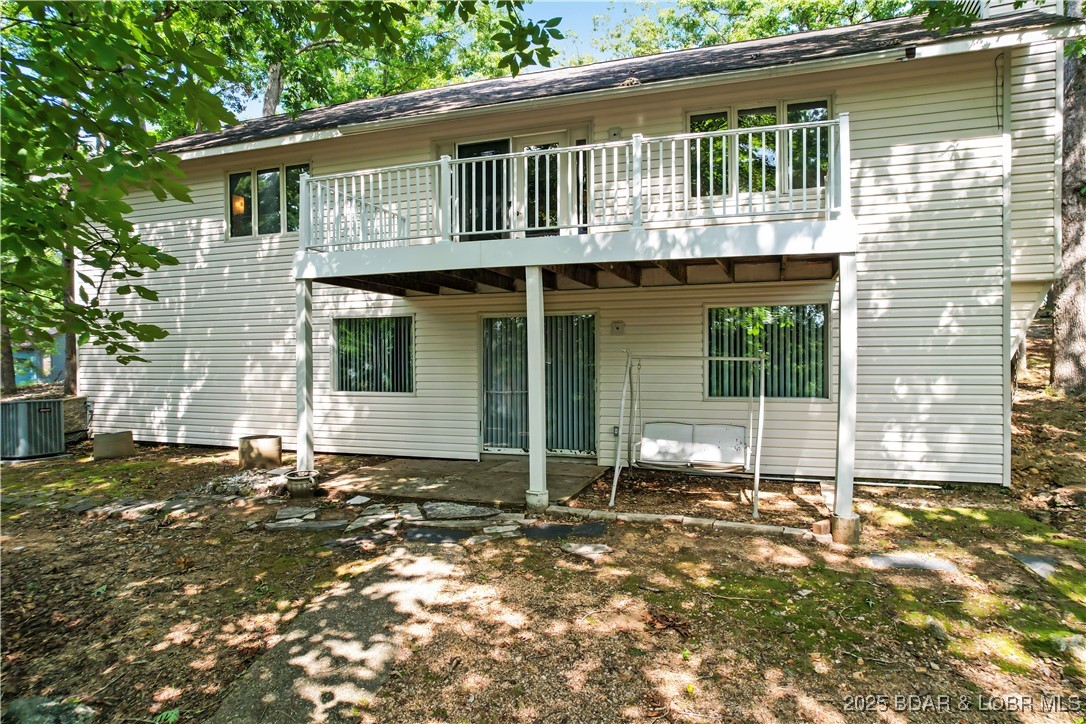 Listing images