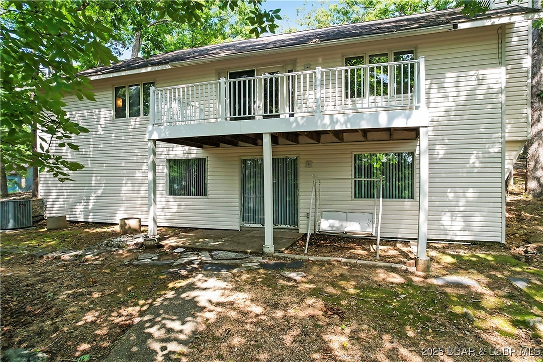 Listing images