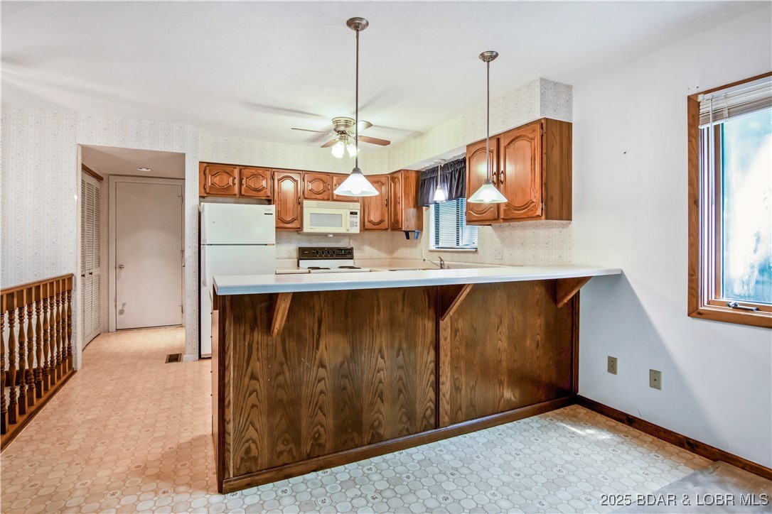 Listing images
