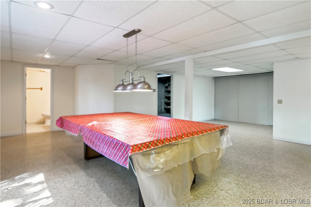 Listing images