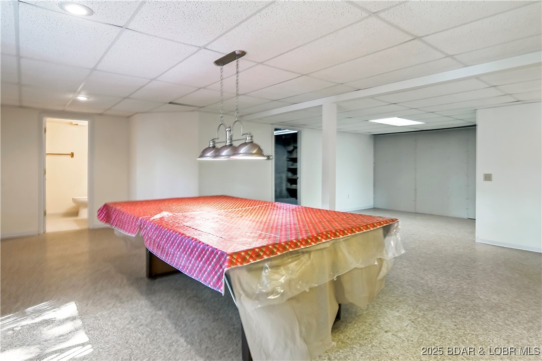Listing images