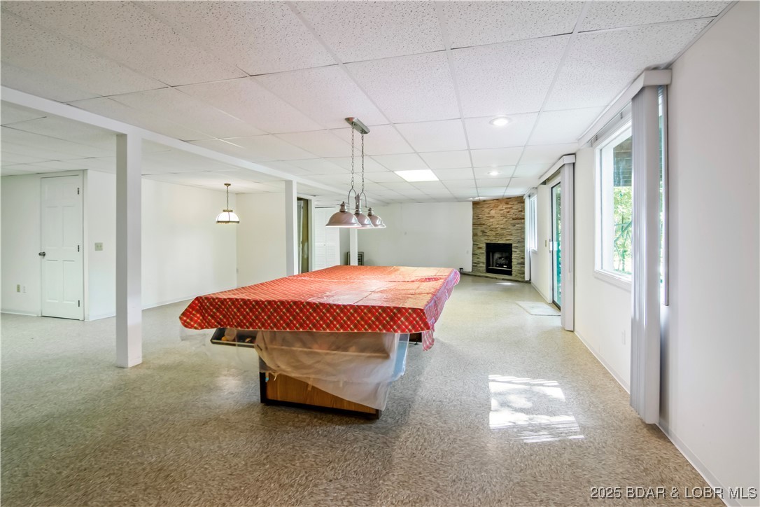 Listing images