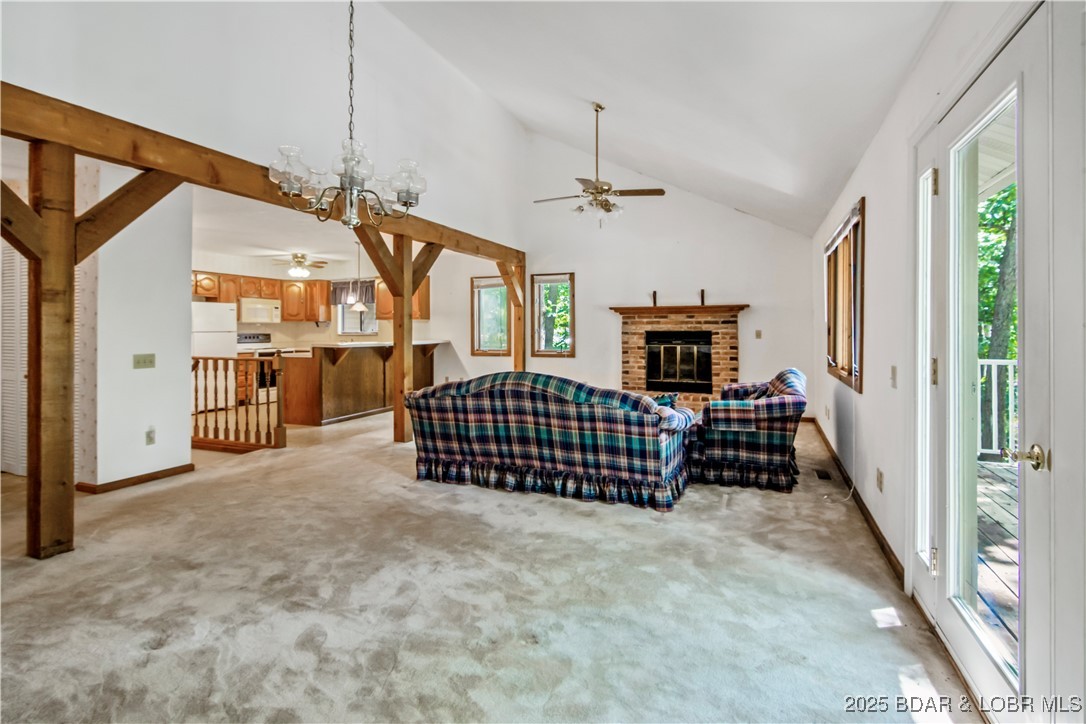 Listing images