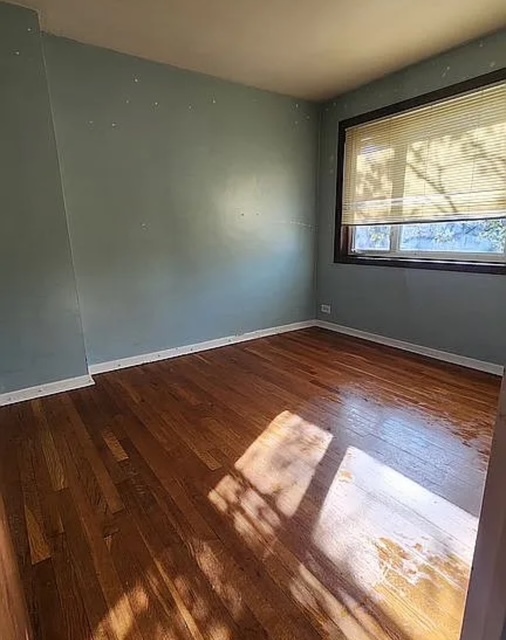 Listing images