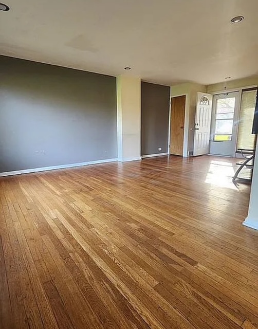 Listing images