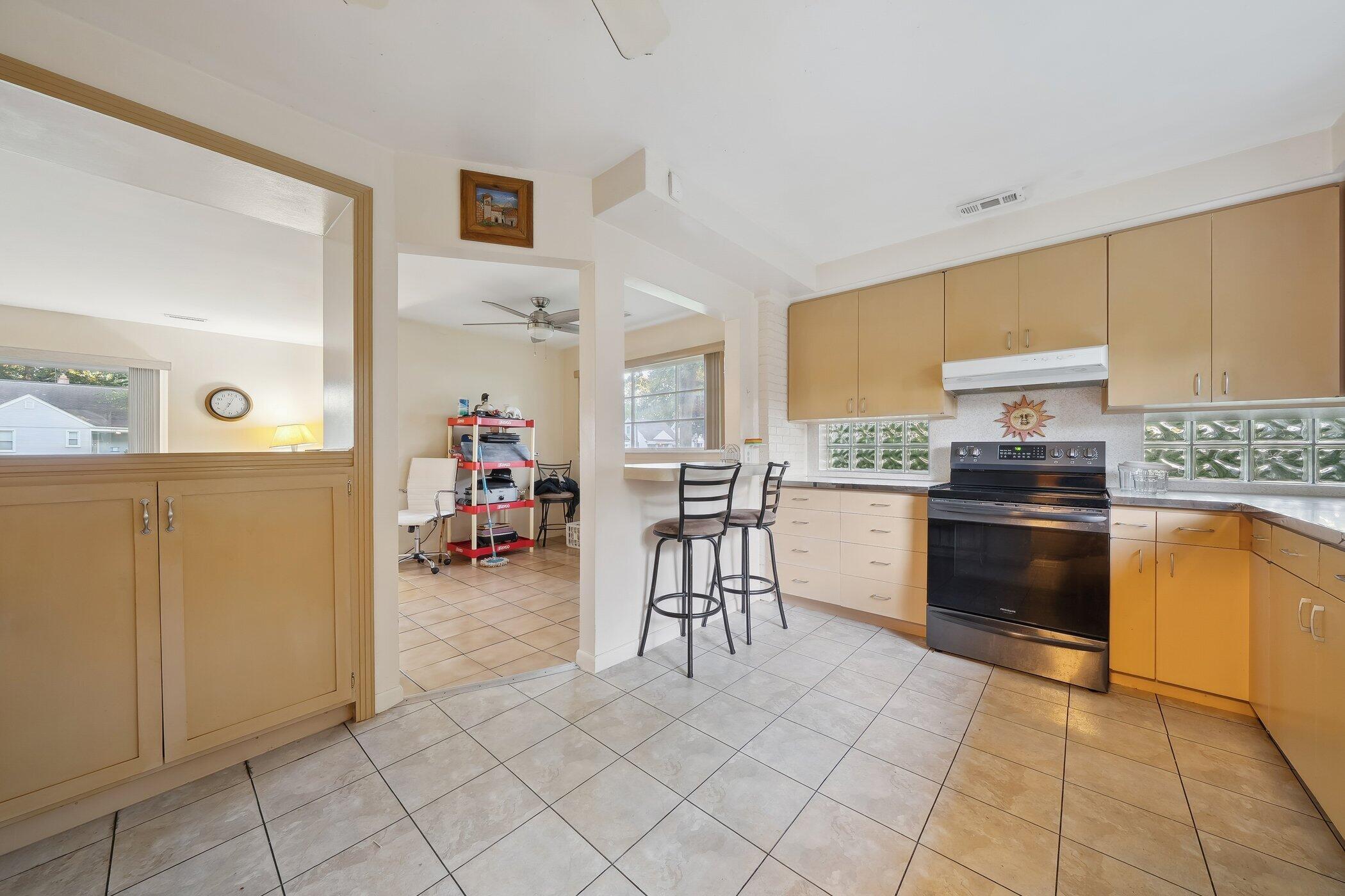 Listing images
