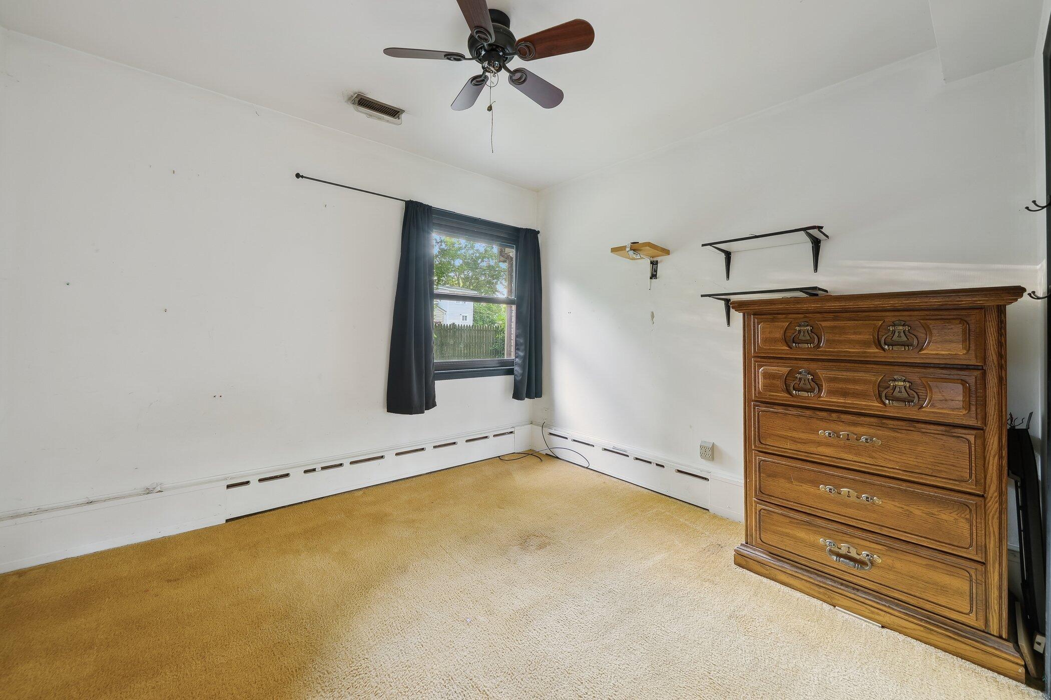 Listing images