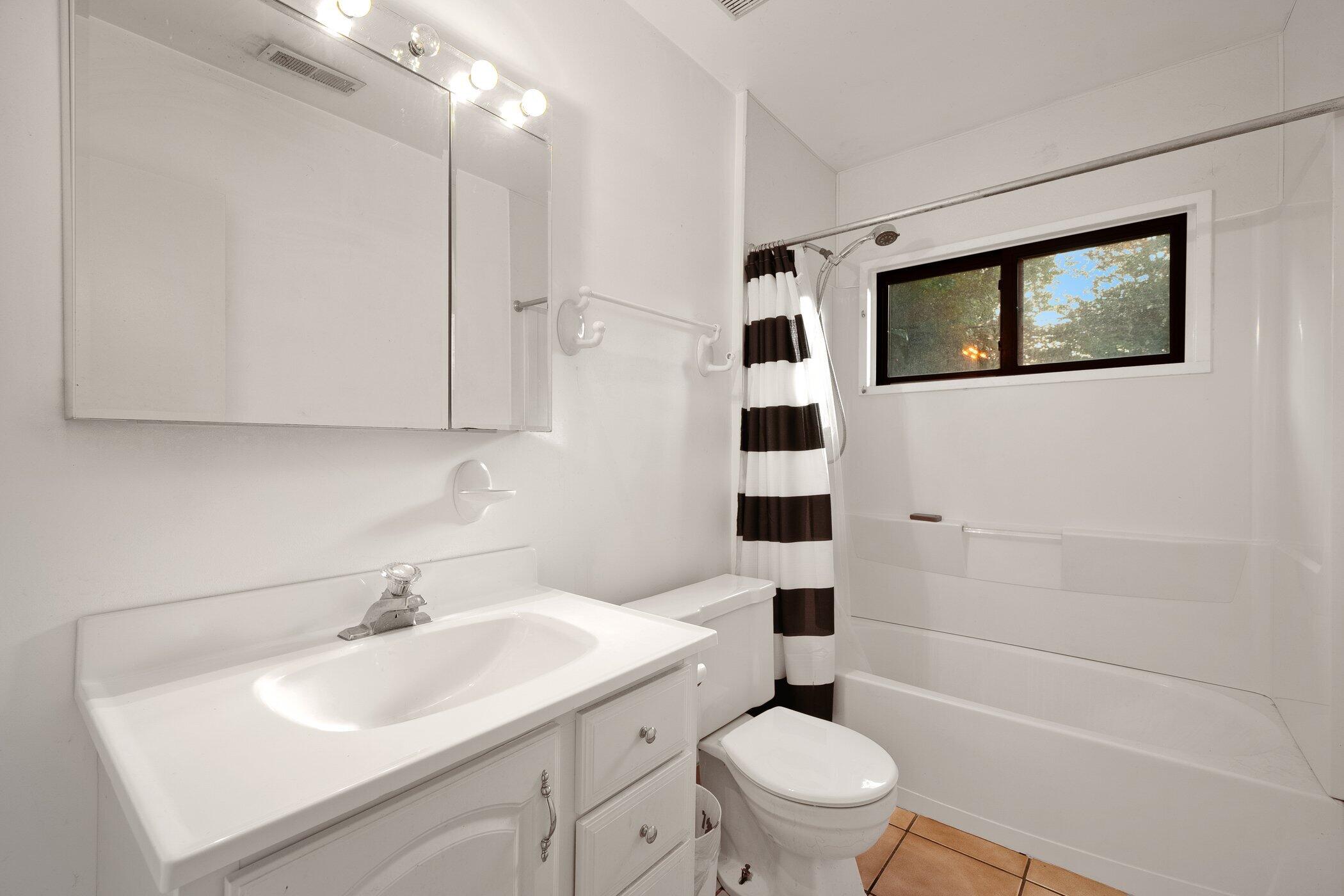 Listing images