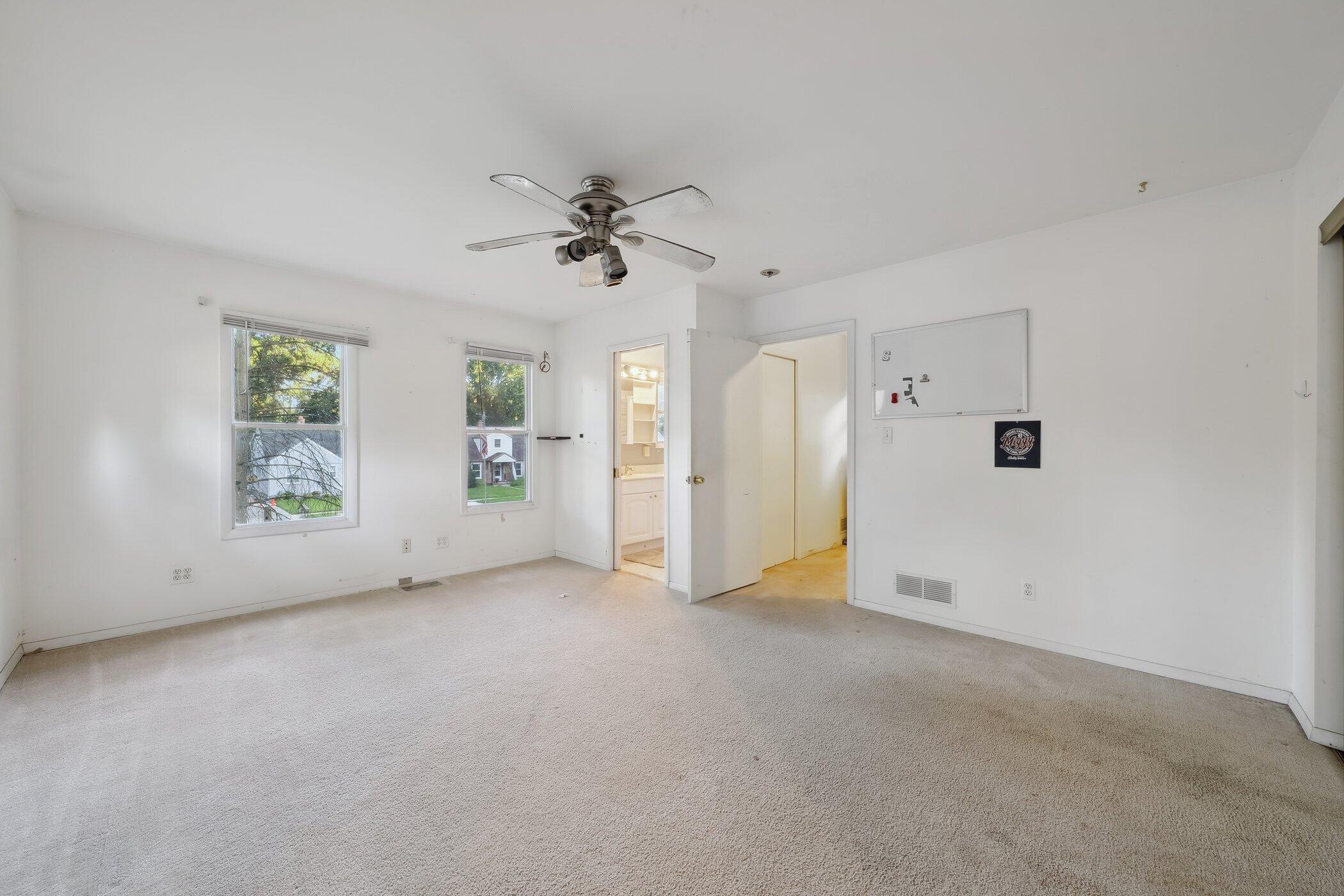 Listing images