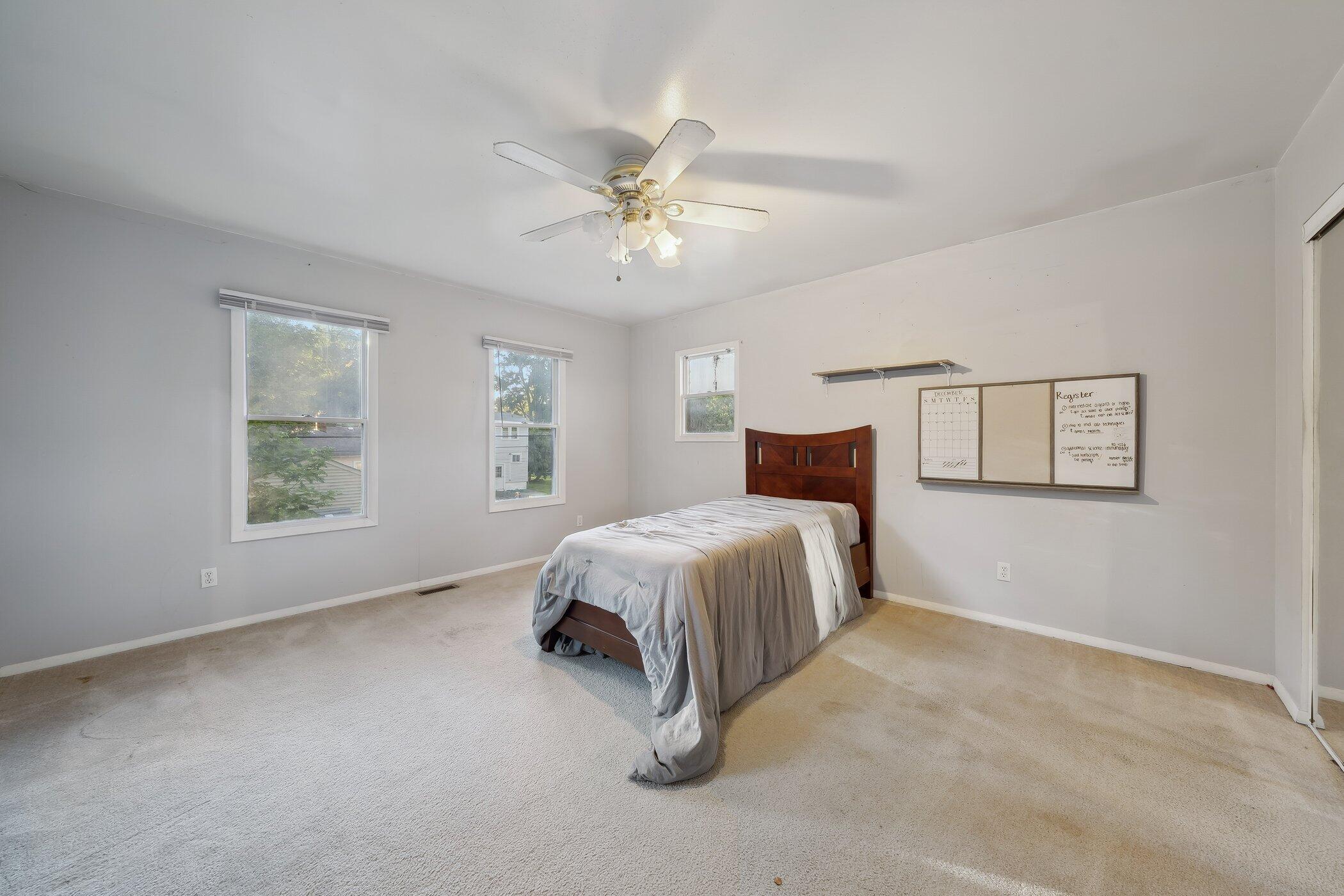 Listing images