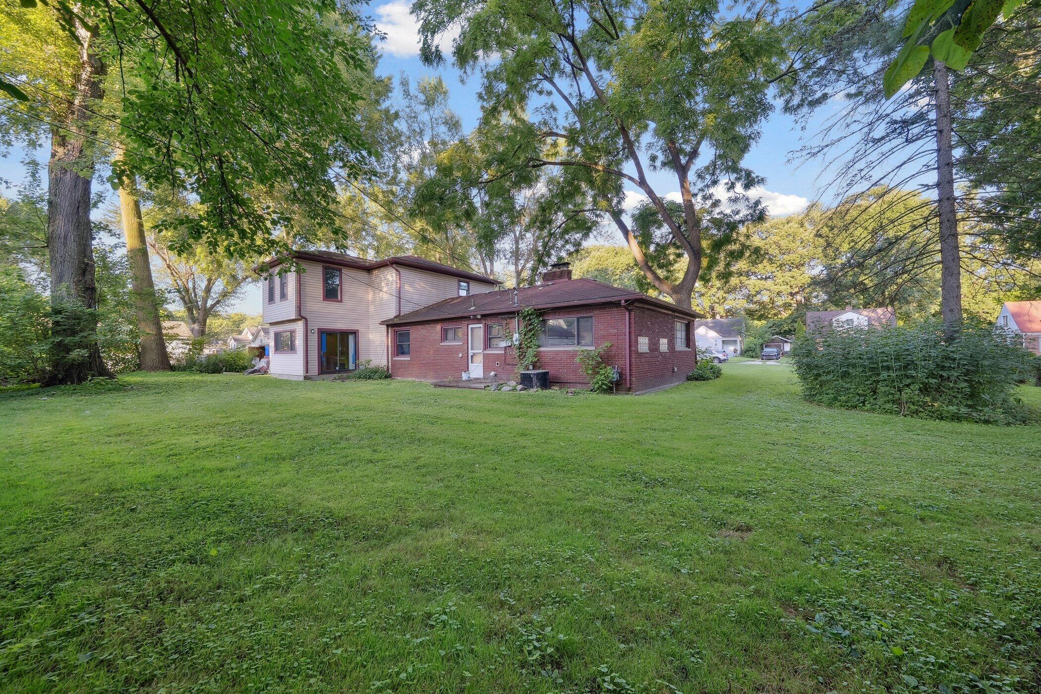 Listing images