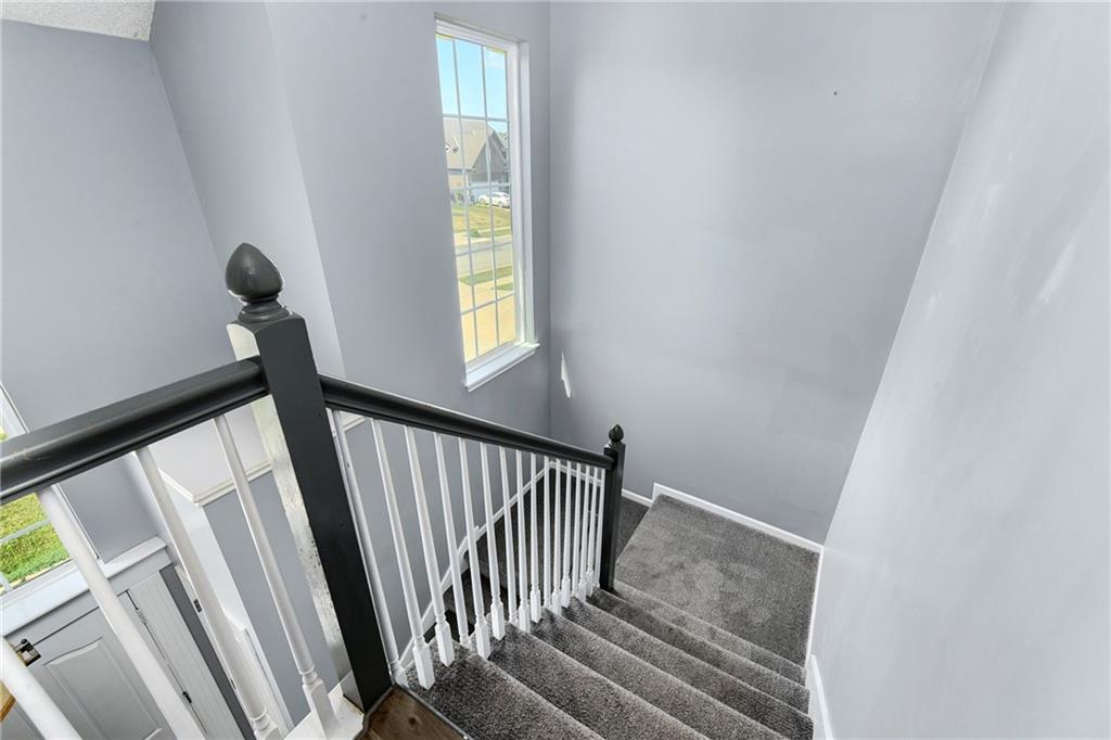 Listing images