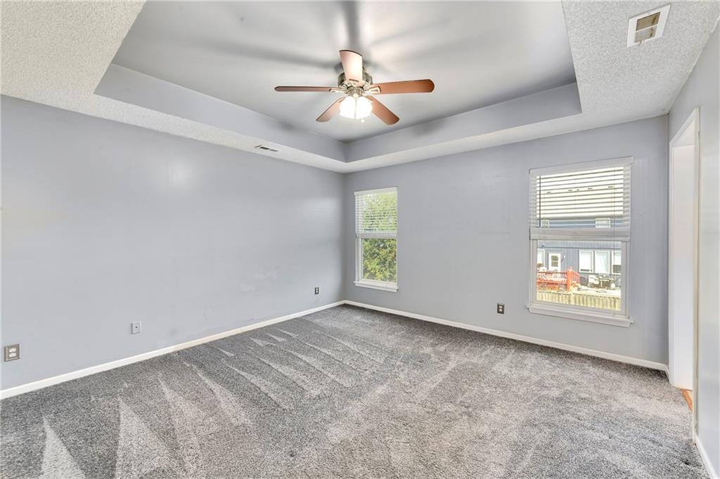 Listing images