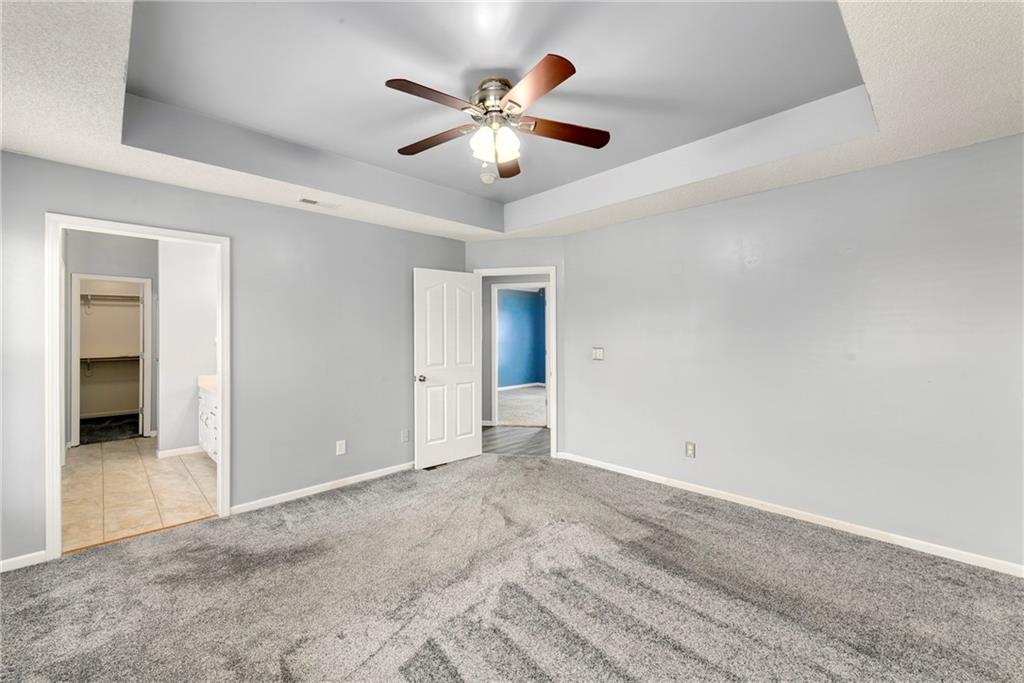 Listing images