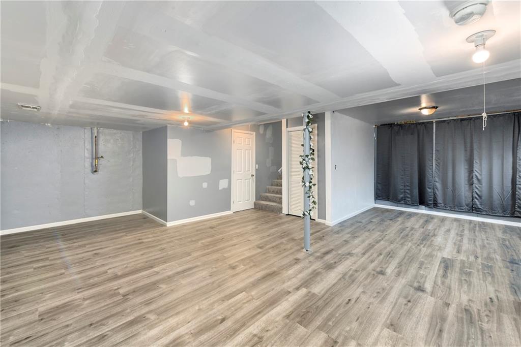 Listing images