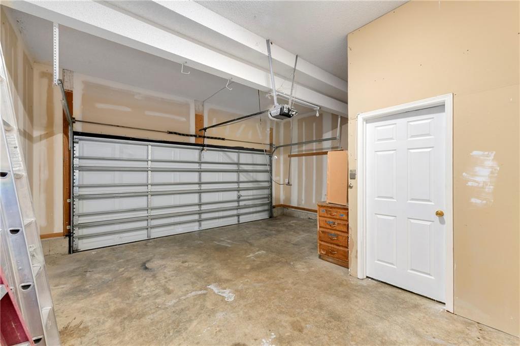 Listing images