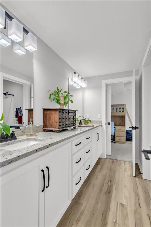 Listing images
