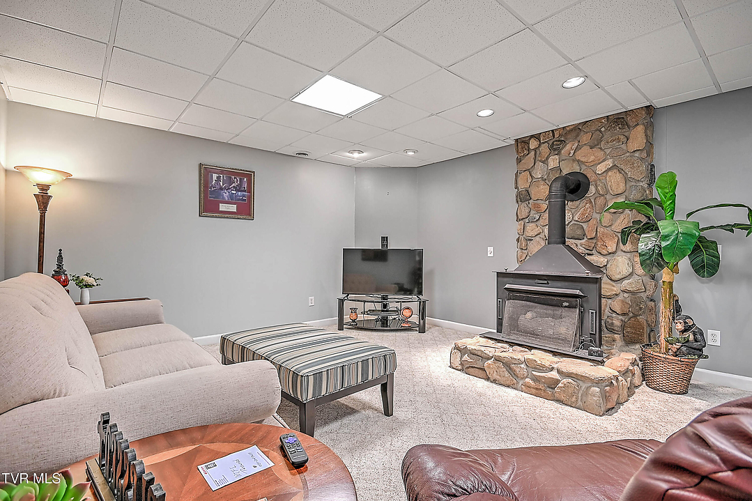 Listing images
