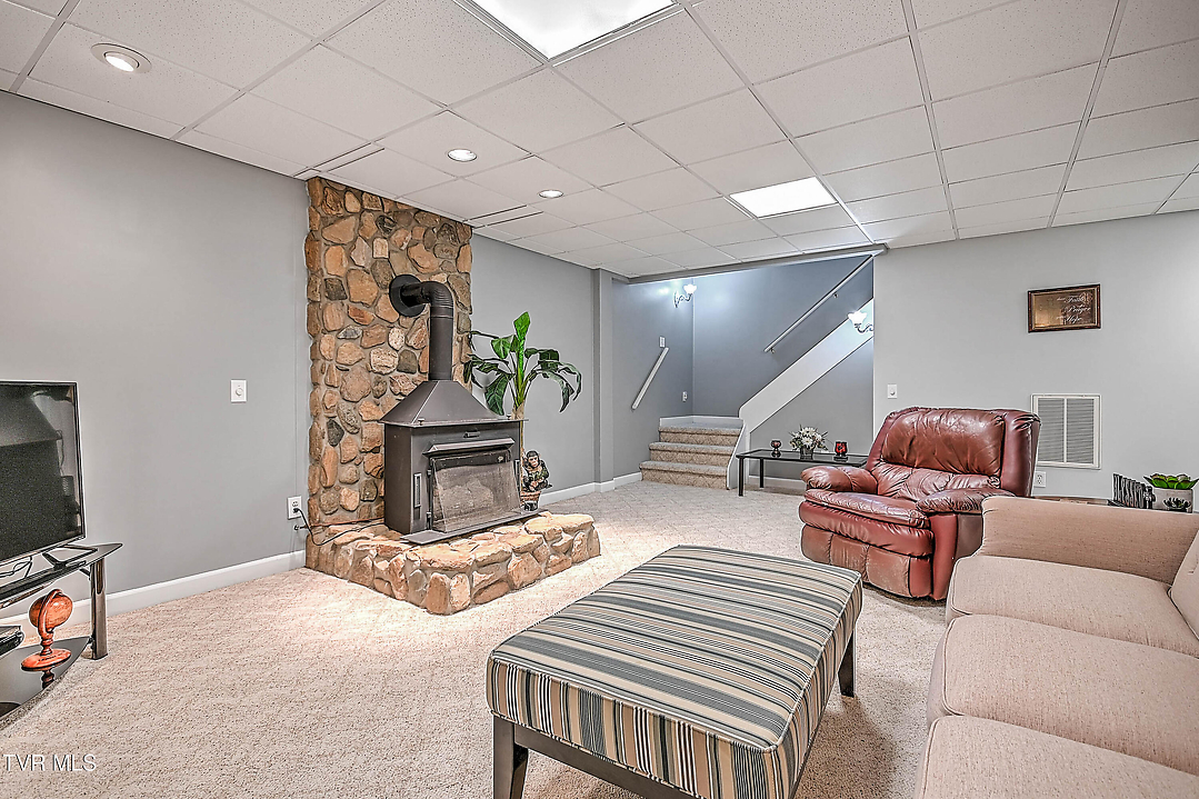 Listing images