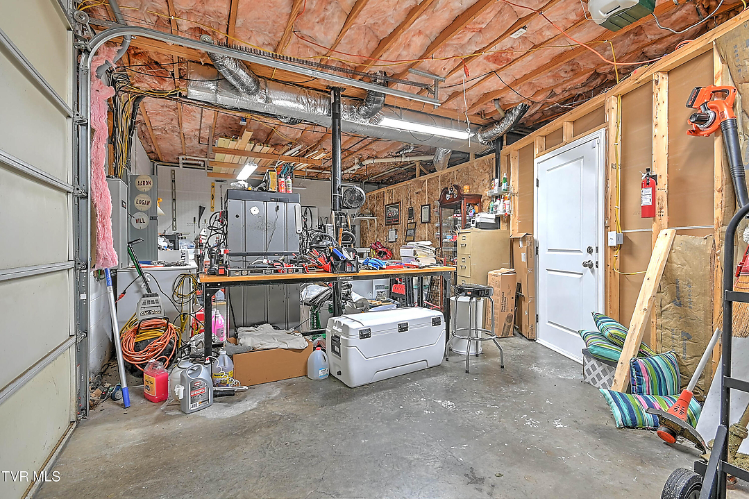 Listing images
