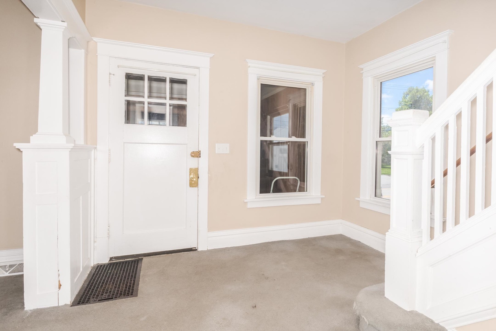 Listing images