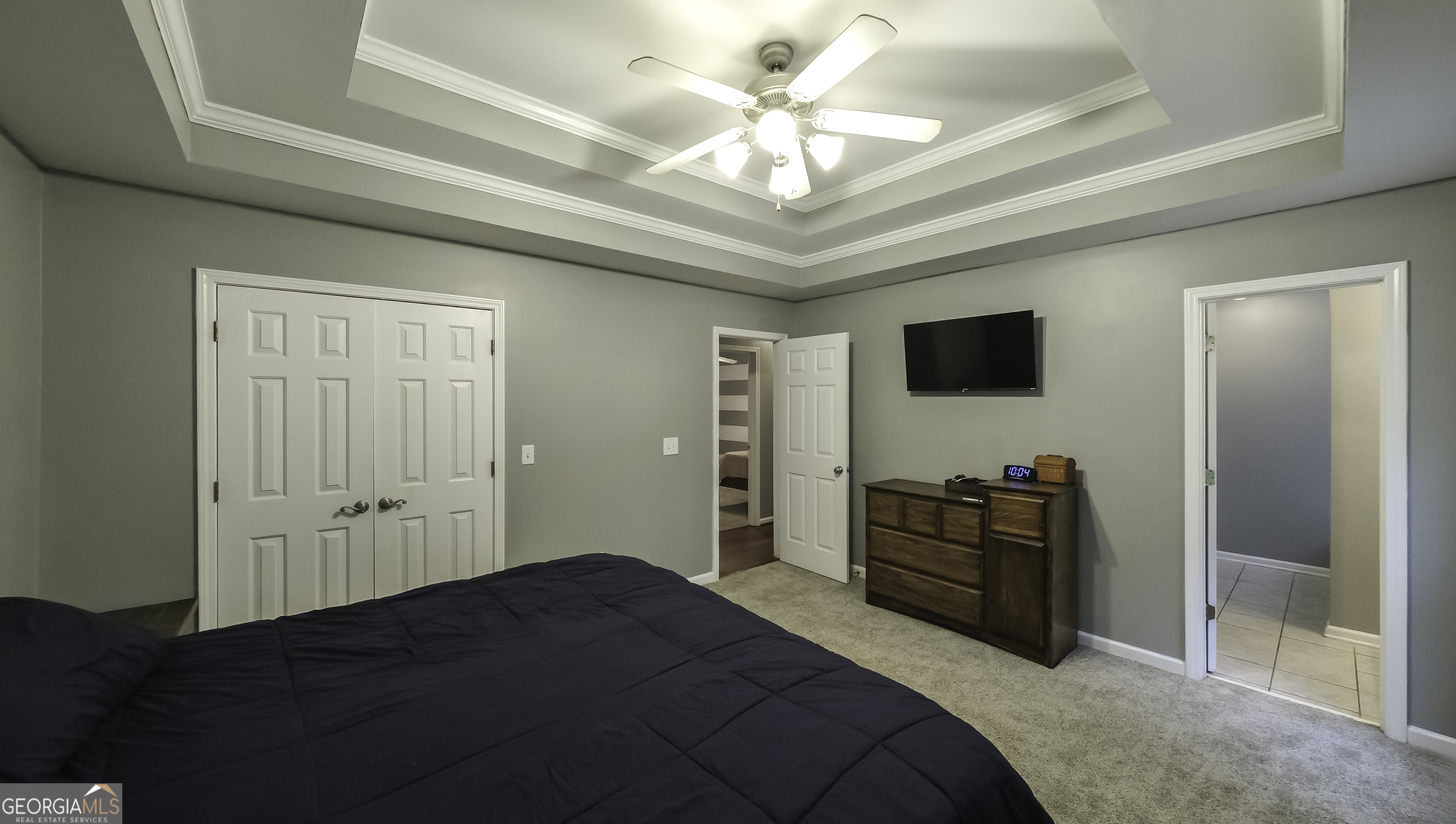 Listing images