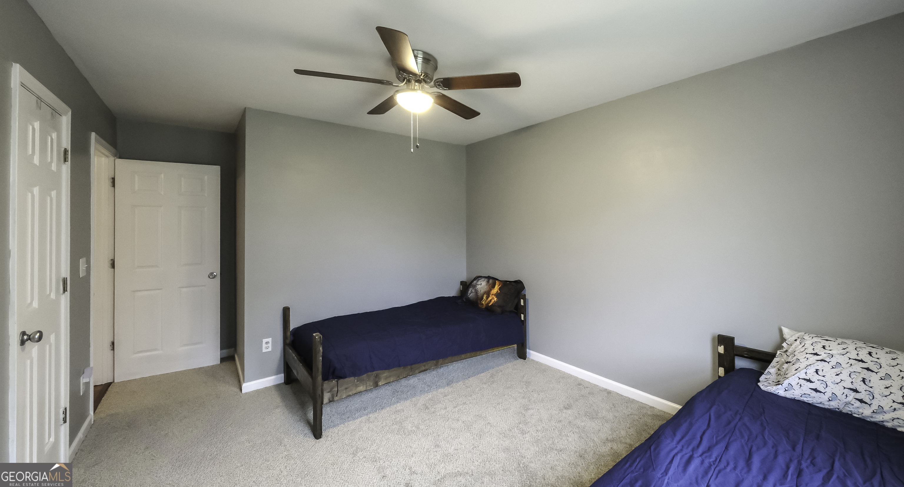 Listing images