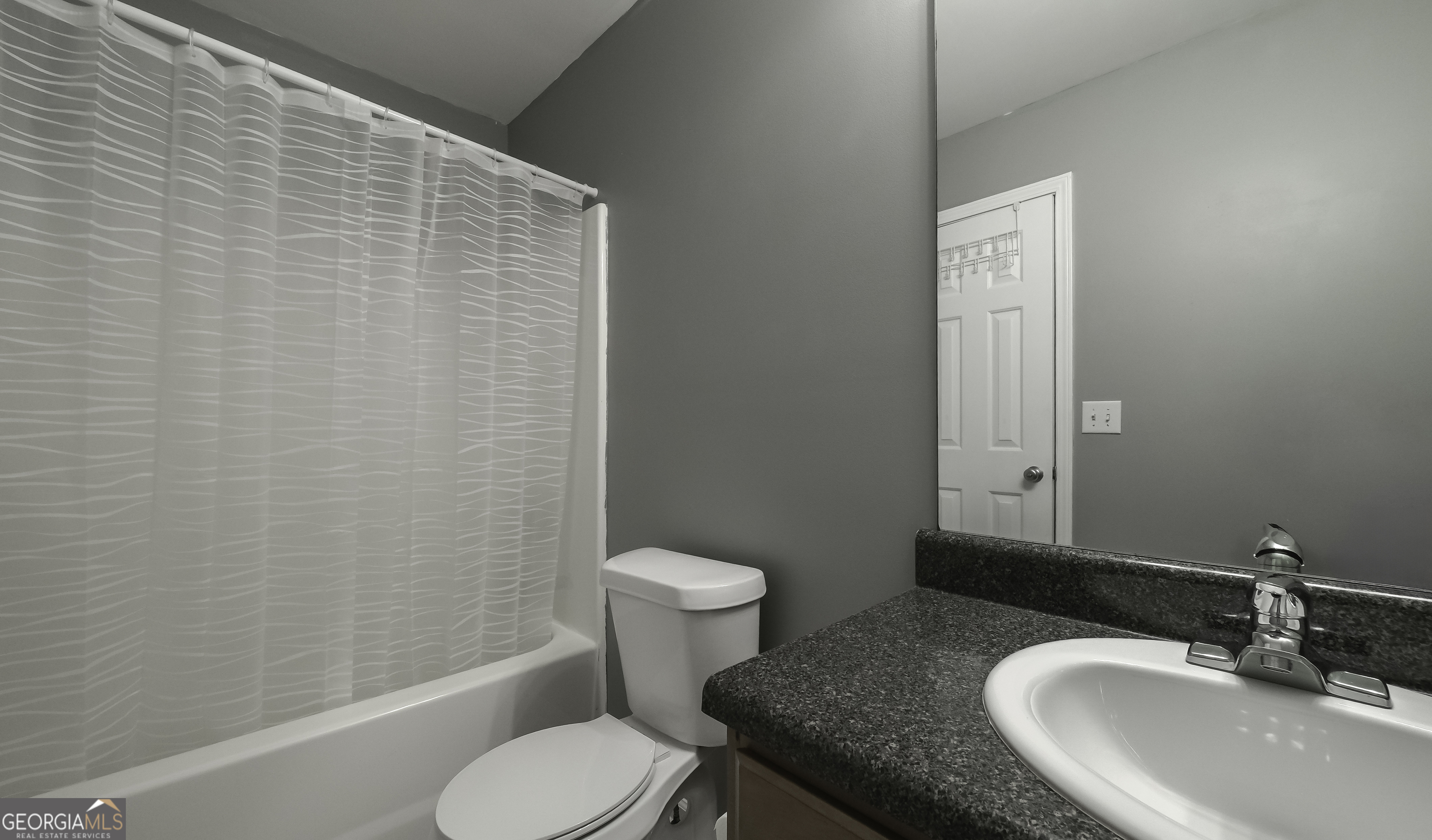 Listing images