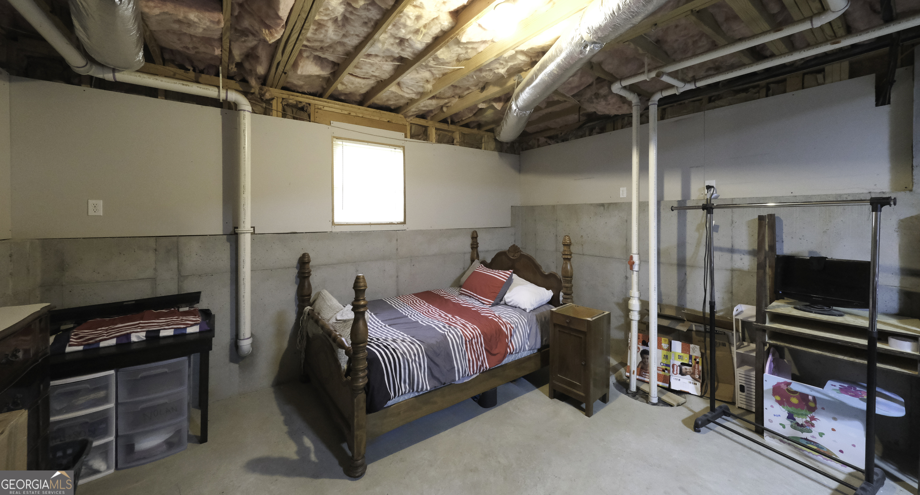 Listing images