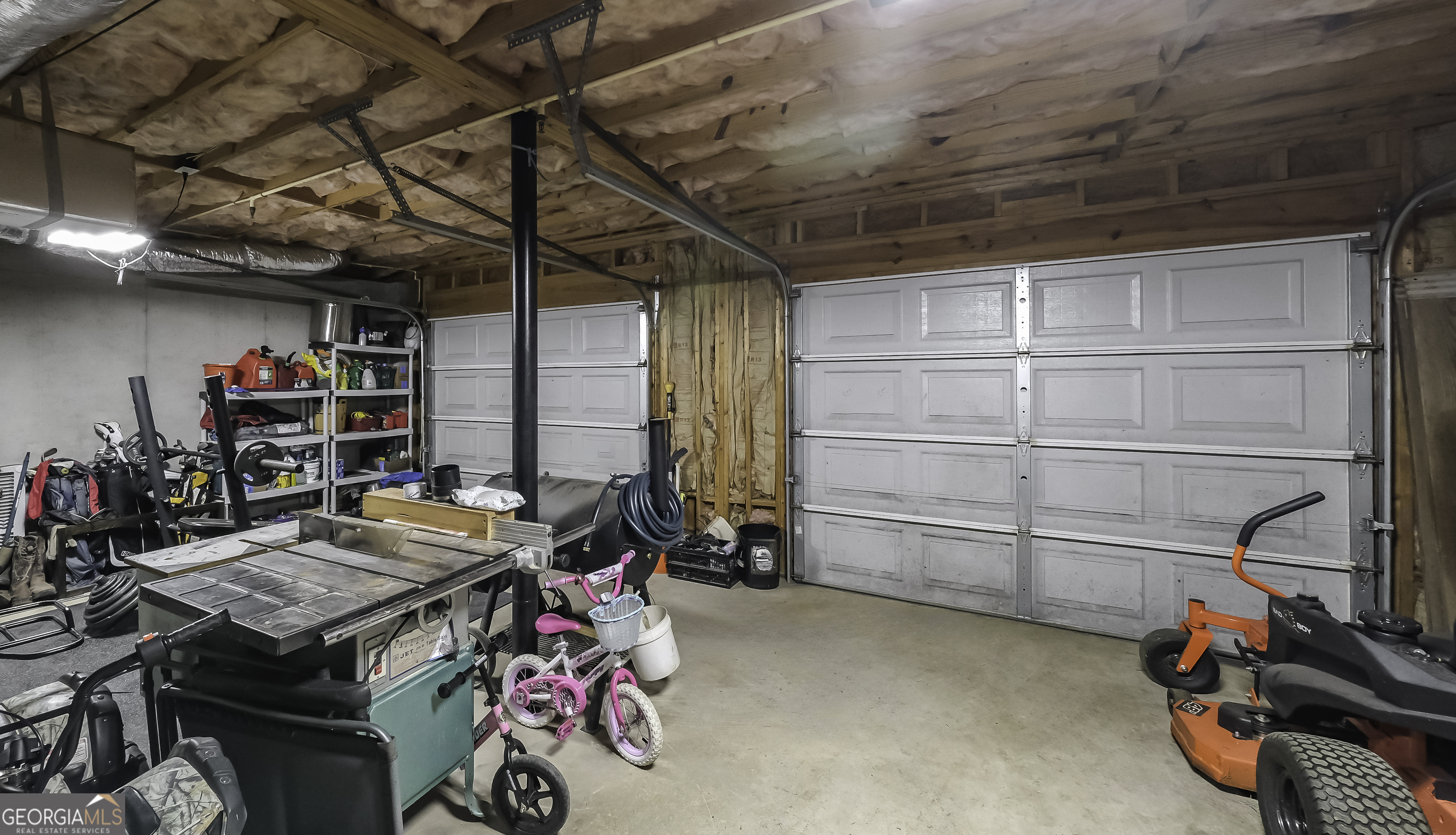 Listing images