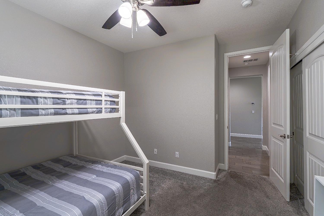 Listing images