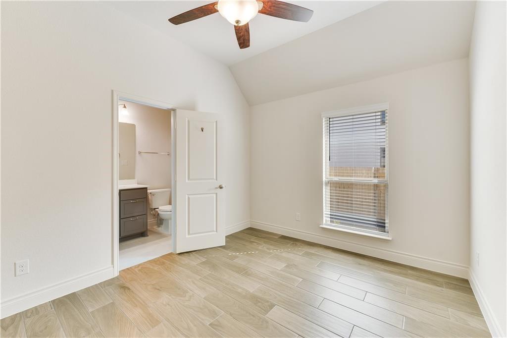 Listing images