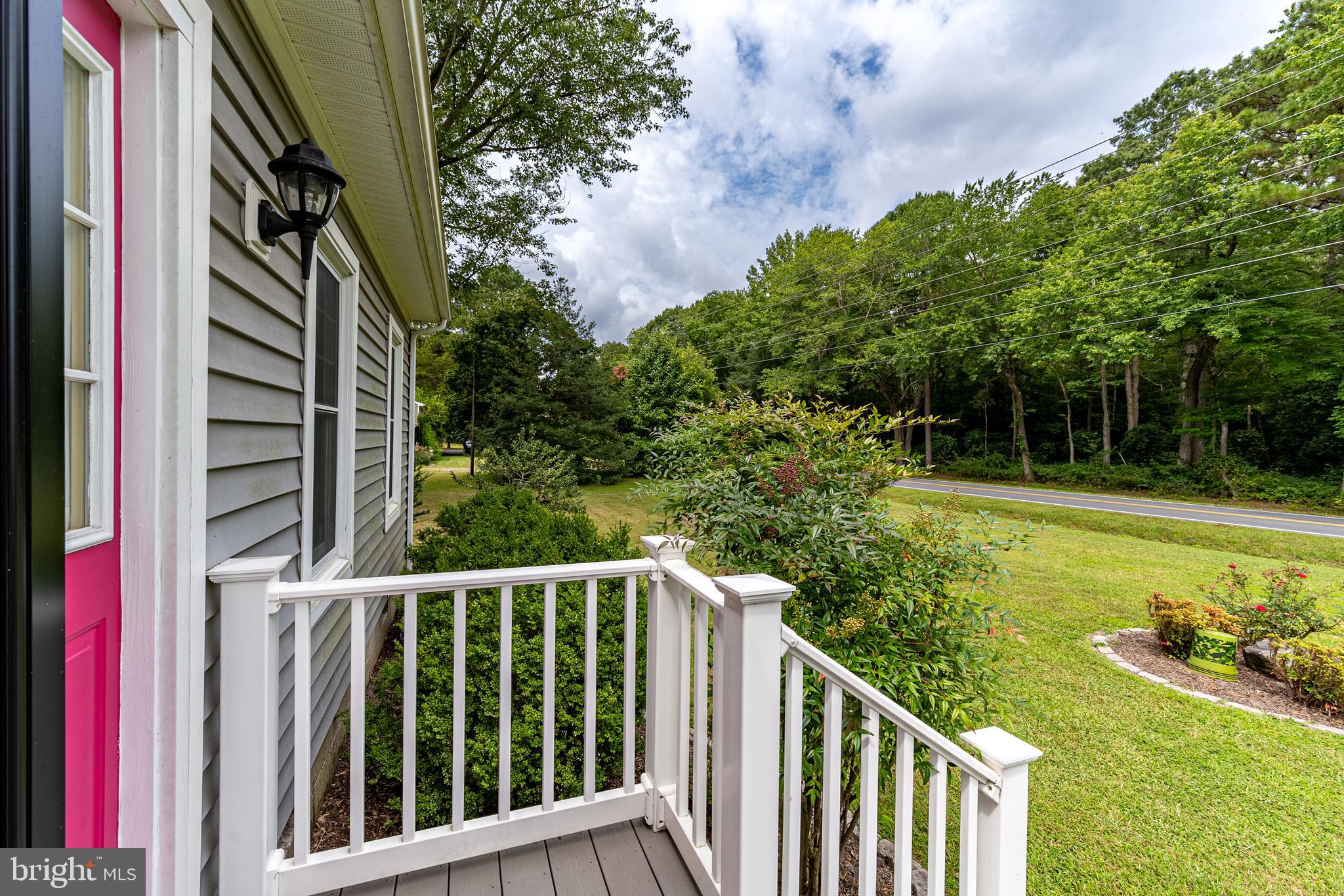 Listing images