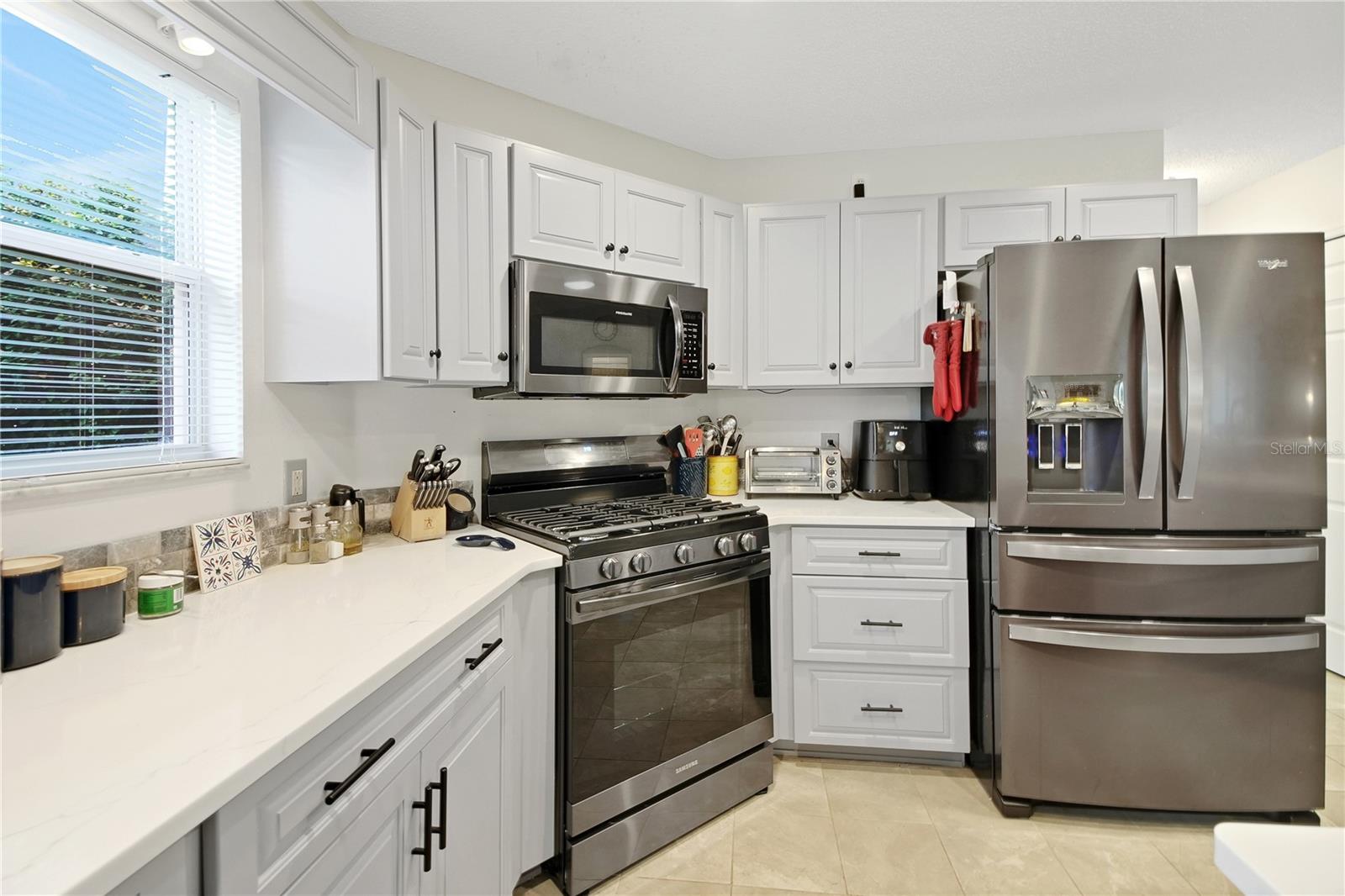 Listing images