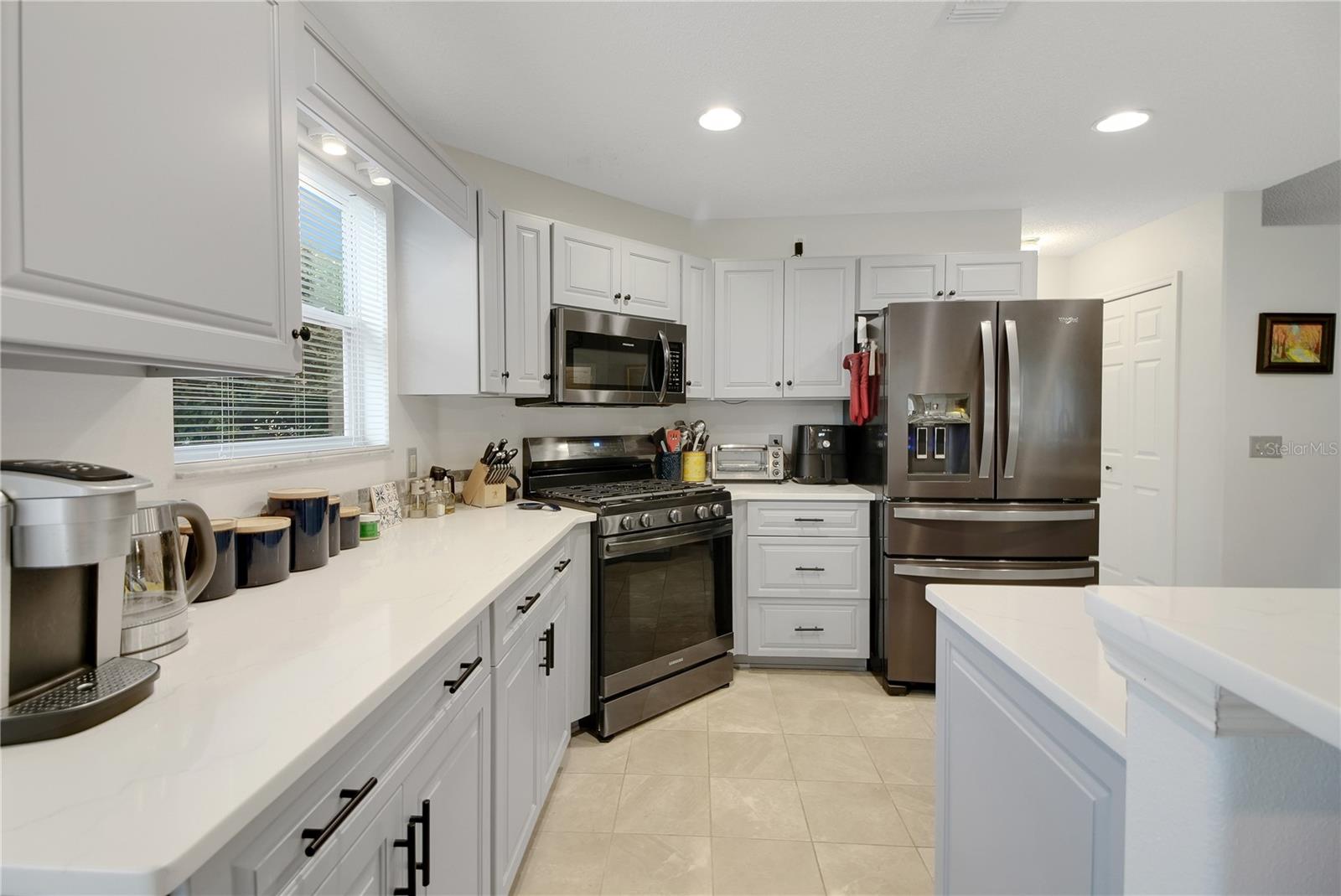 Listing images