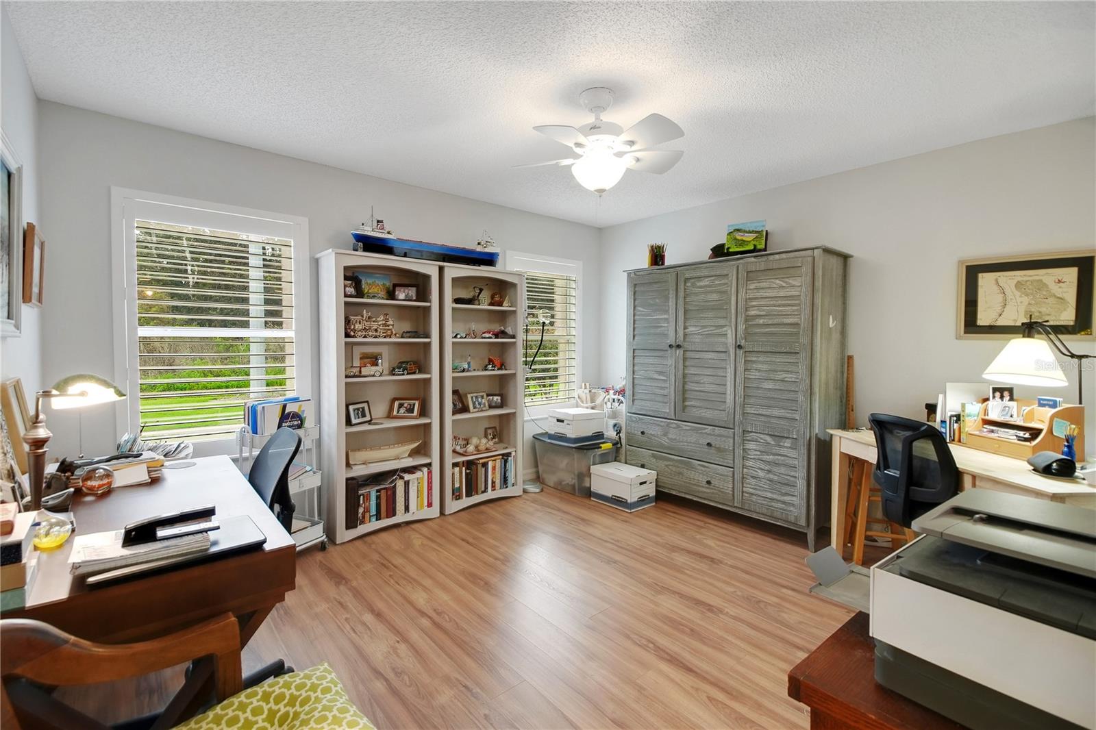 Listing images