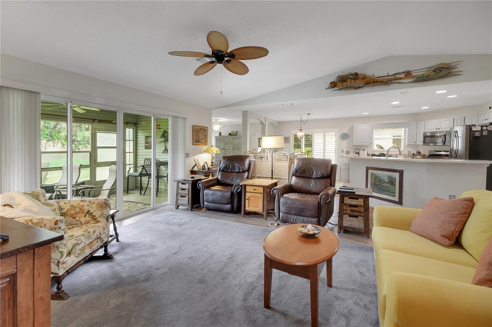 Listing images