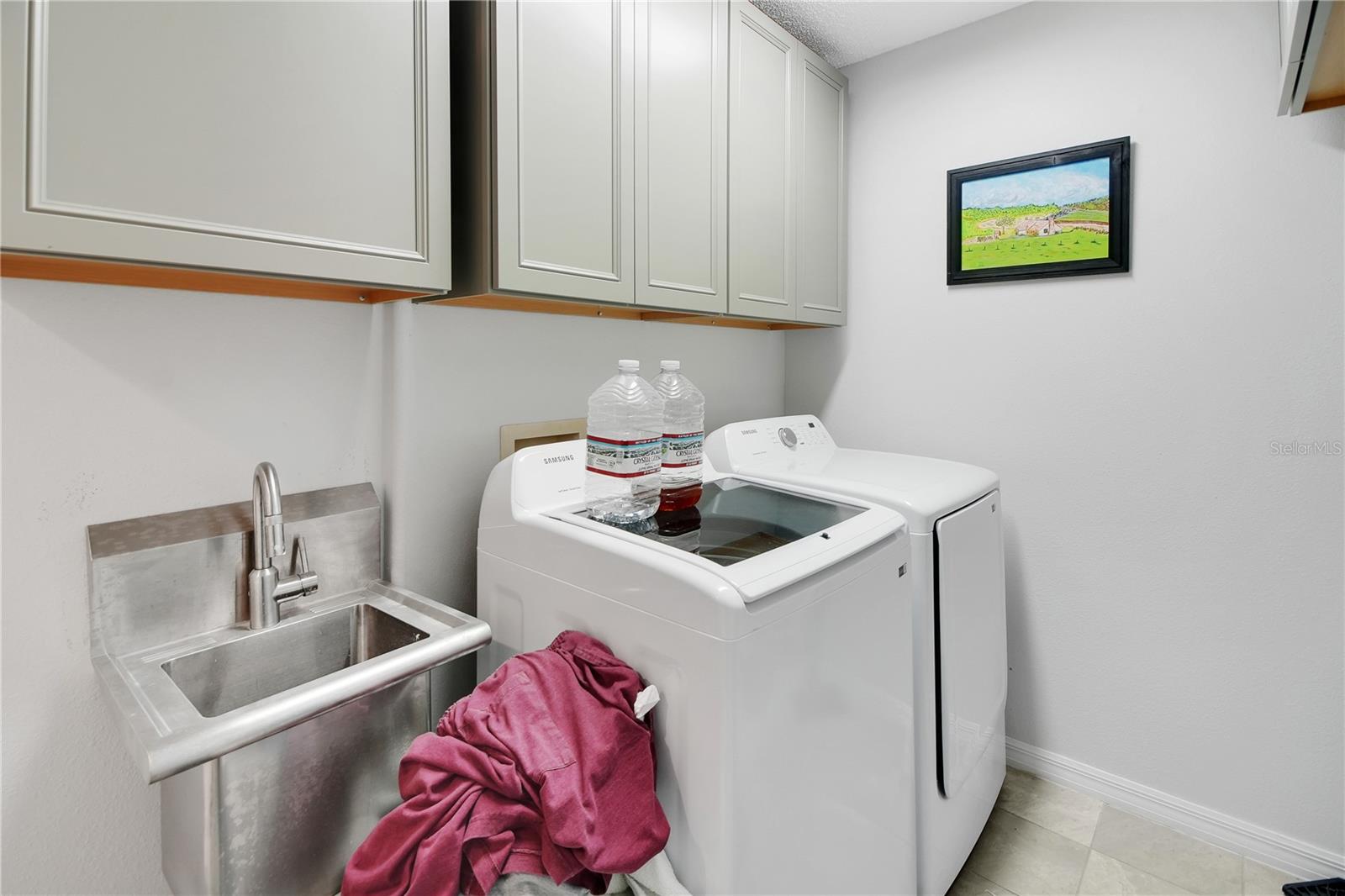 Listing images