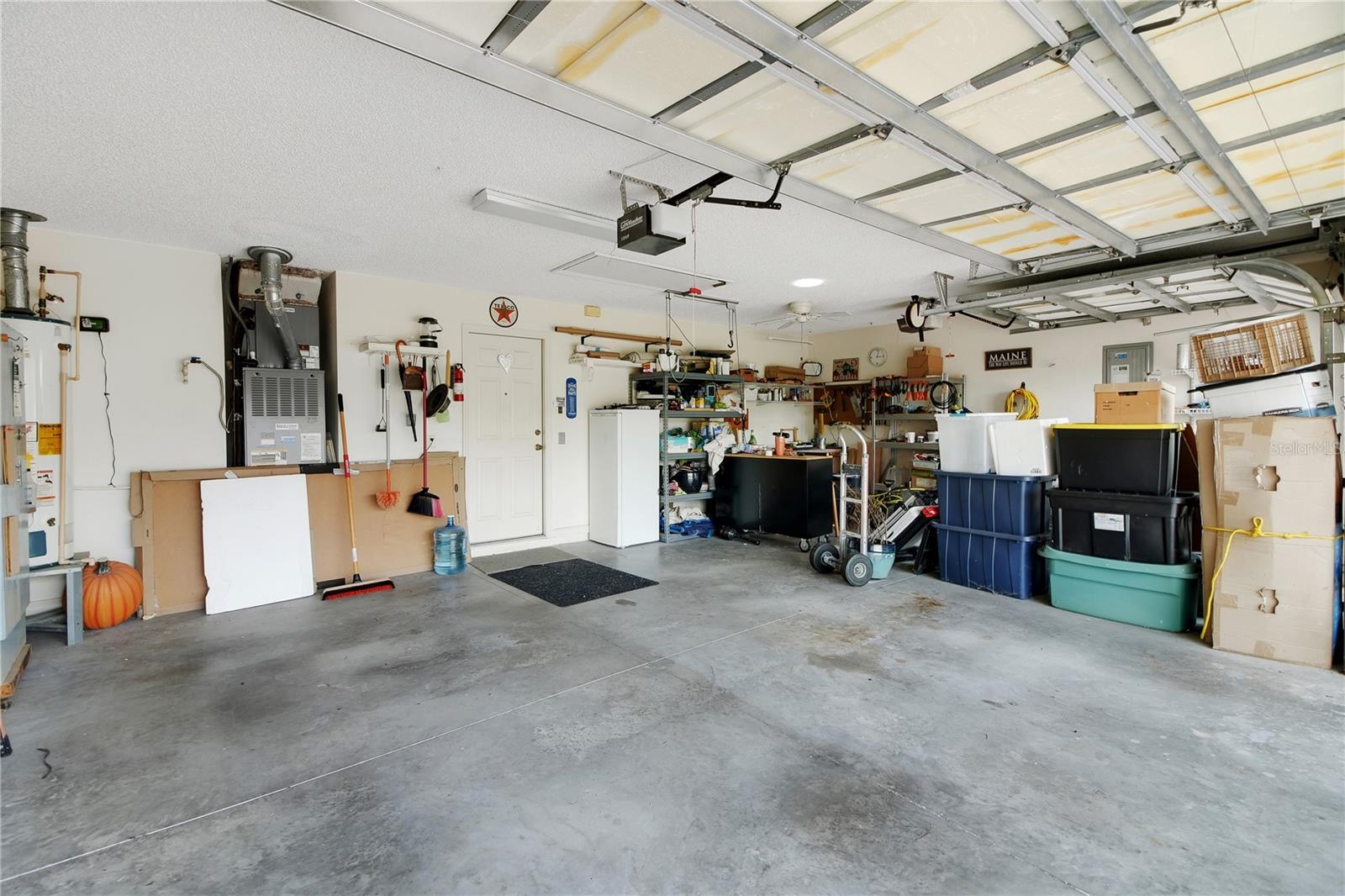 Listing images