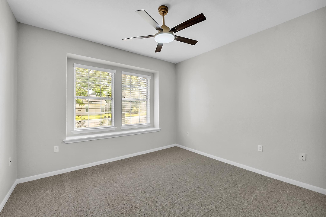 Listing images