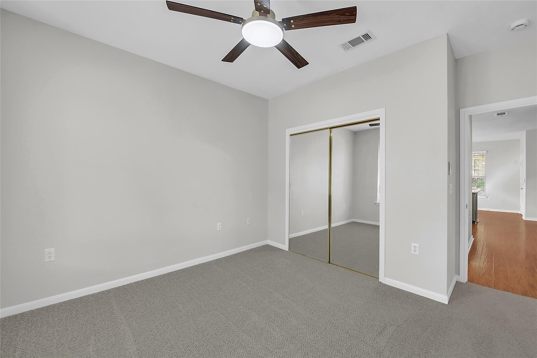 Listing images