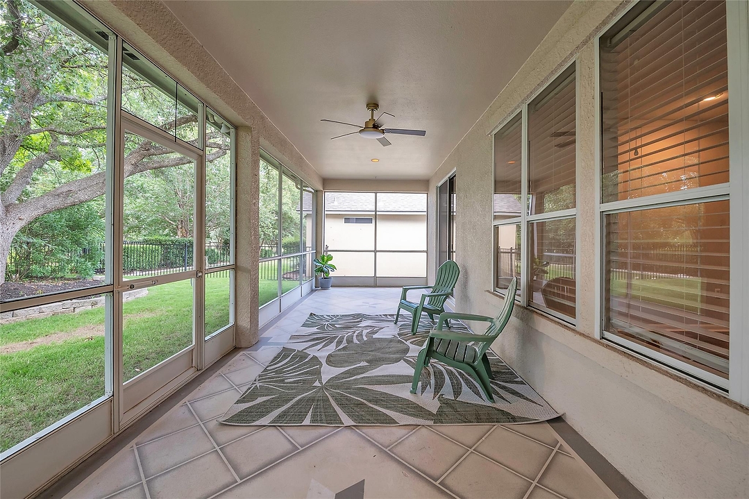 Listing images