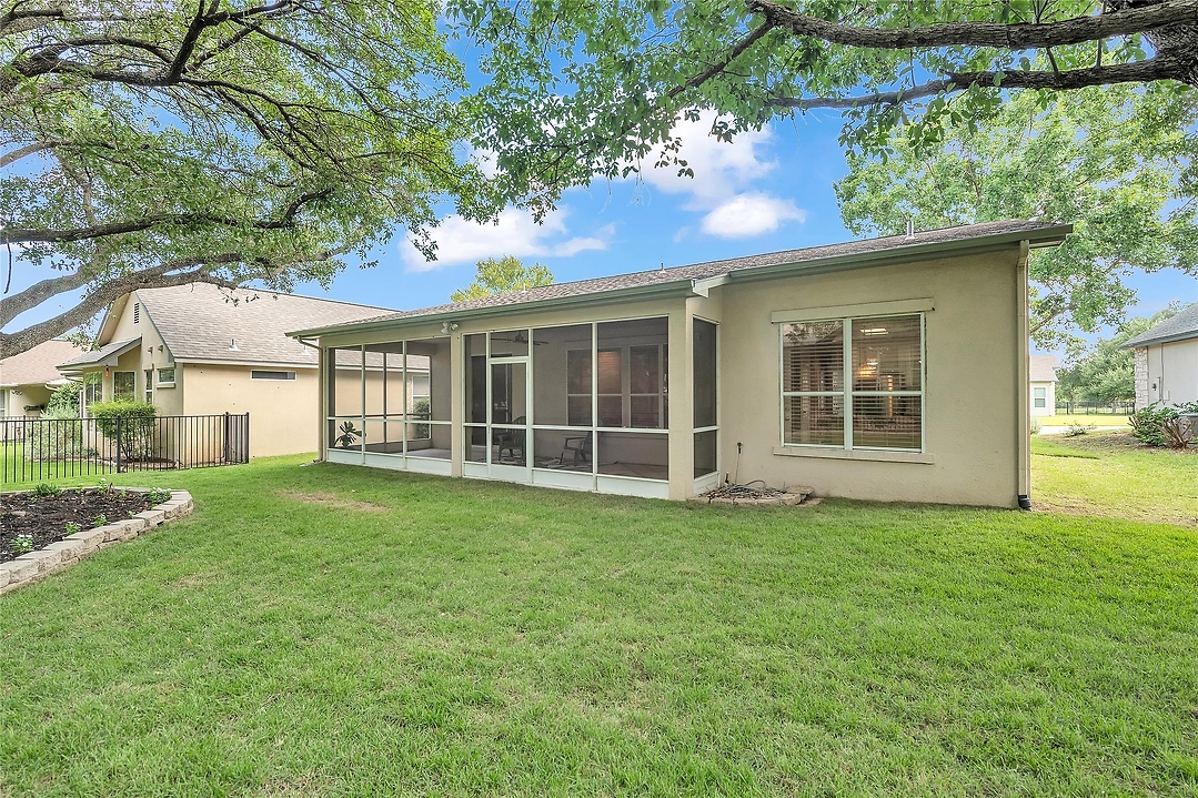Listing images